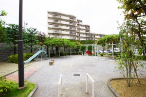 宮前平パームハウス内公園-(2)